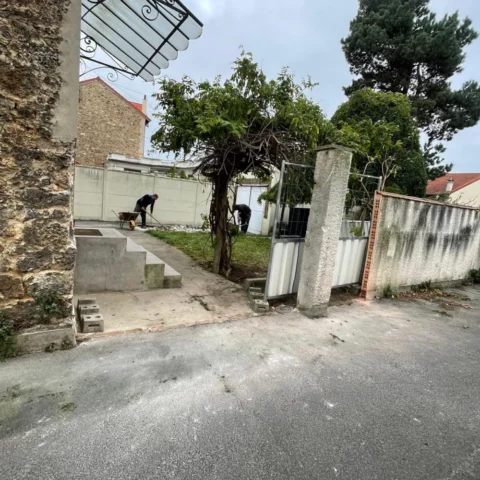 Implantation maçonnerie en attente véranda Colombes a Colombes 92700 - en cours